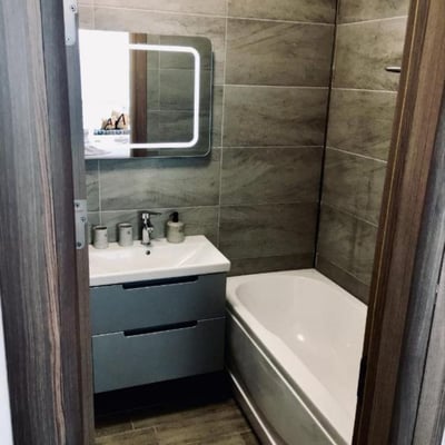 Аренда комфортных 3-комнатных апартаментов с видом на море, 89 м², в районе Мамая, Констанца, Румыния